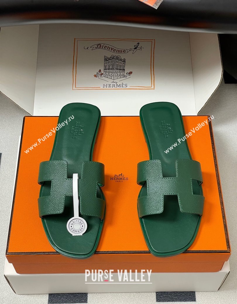 Hermes Oran Classic Flat Slides Sandal in Palm-Grained Calfskin Deep Green 2025 H081803 (MD-250819036)
