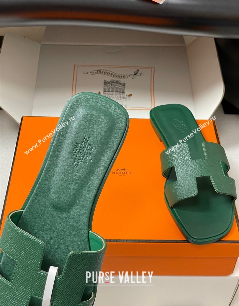 Hermes Oran Classic Flat Slides Sandal in Palm-Grained Calfskin Deep Green 2025 H081803 (MD-250819036)