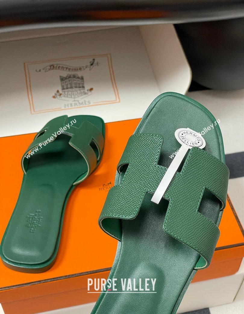 Hermes Oran Classic Flat Slides Sandal in Palm-Grained Calfskin Deep Green 2025 H081803 (MD-250819036)