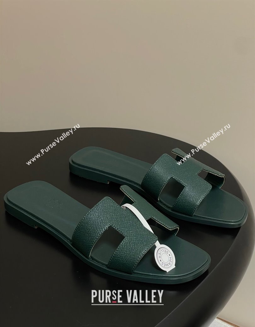 Hermes Oran Classic Flat Slides Sandal in Palm-Grained Calfskin Dark Green 2025 H081803 (MD-250819037)