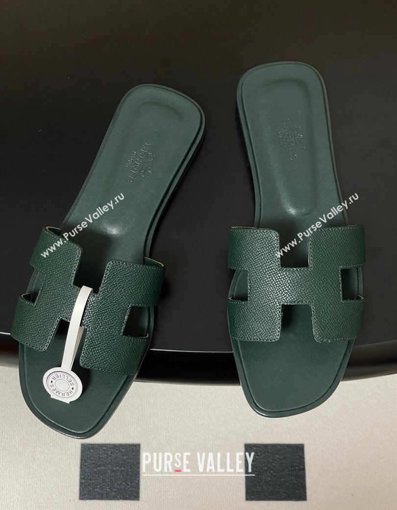 Hermes Oran Classic Flat Slides Sandal in Palm-Grained Calfskin Dark Green 2025 H081803 (MD-250819037)