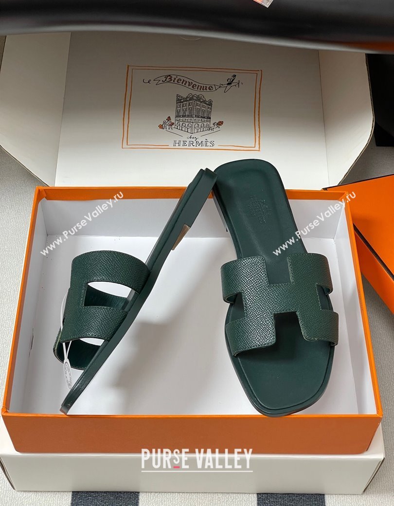 Hermes Oran Classic Flat Slides Sandal in Palm-Grained Calfskin Dark Green 2025 H081803 (MD-250819037)