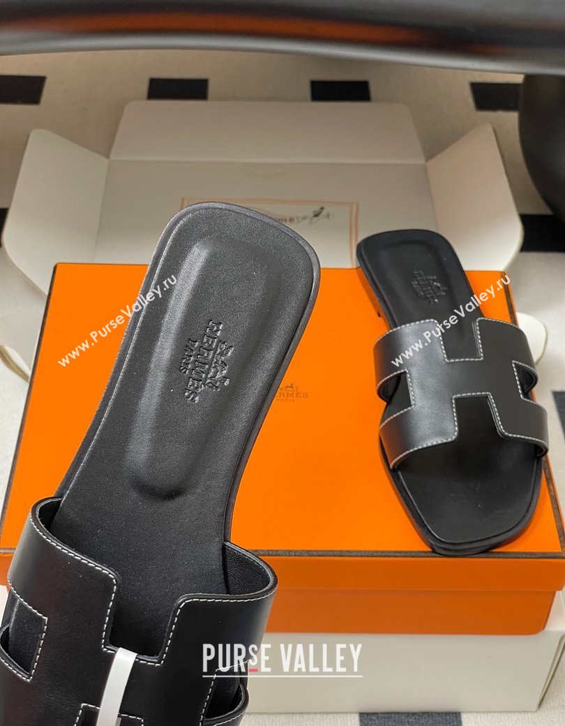 Hermes Oran Classic Flat Slides Sandal in Smooth Calfskin Black 2025 H081803 (MD-250819038)