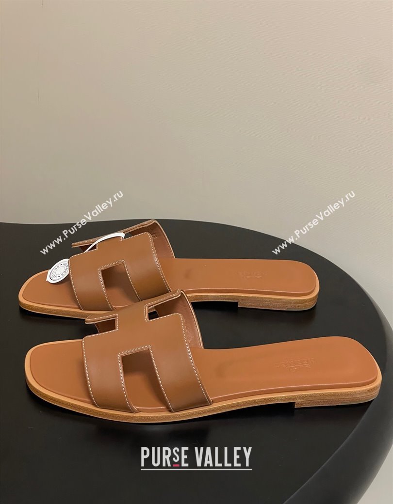 Hermes Oran Classic Flat Slides Sandal in Smooth Calfskin Brown 2025 H081803 (MD-250819039)