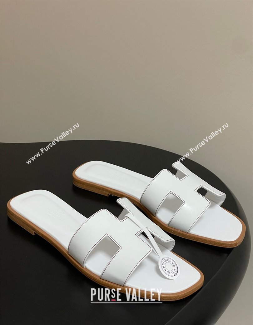 Hermes Oran Classic Flat Slides Sandal in Smooth Calfskin White 2025 H081803 (MD-250819040)
