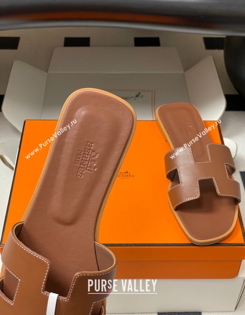 Hermes Oran Classic Flat Slides Sandal in Smooth Calfskin Brown 2025 H081803 (MD-250819042)