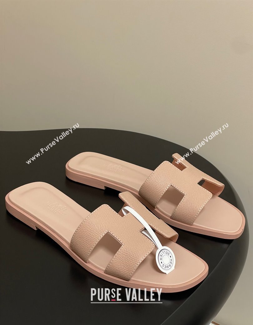 Hermes Oran Classic Flat Slides Sandal in Palm-Grained Calfskin Beige 2025 0819 (MD-250819005)