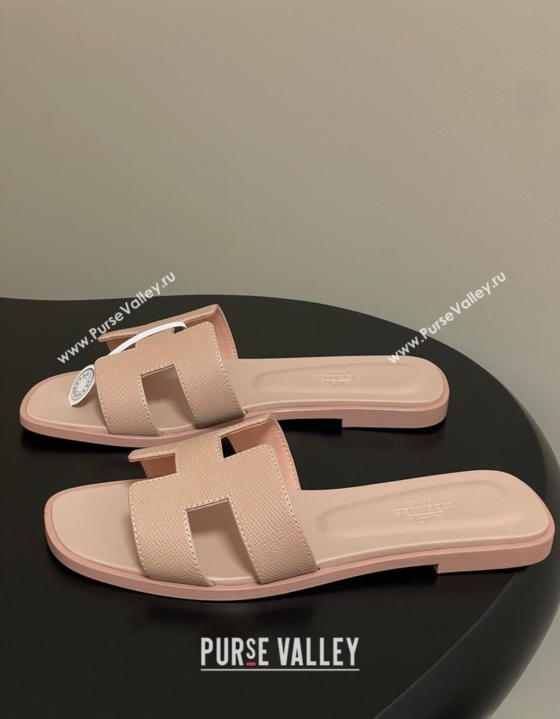 Hermes Oran Classic Flat Slides Sandal in Palm-Grained Calfskin Beige 2025 0819 (MD-250819005)