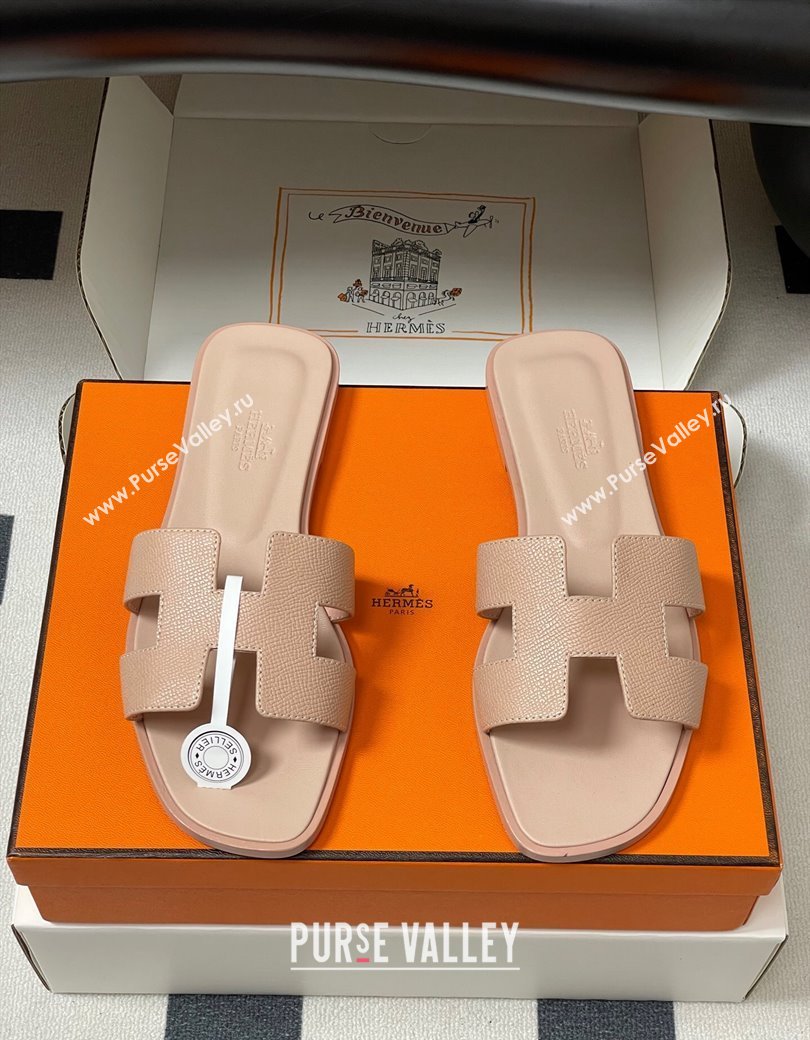 Hermes Oran Classic Flat Slides Sandal in Palm-Grained Calfskin Beige 2025 0819 (MD-250819005)