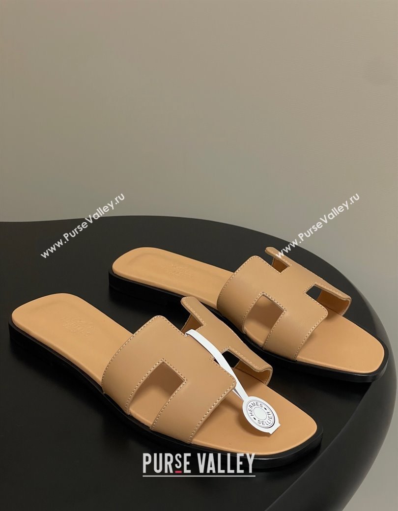Hermes Oran Classic Flat Slides Sandal in Smooth Calfskin Beige Yellow 2025 H081803 (MD-250819048)
