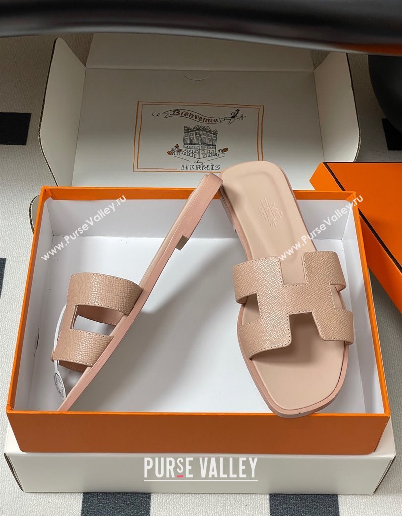 Hermes Oran Classic Flat Slides Sandal in Palm-Grained Calfskin Beige 2025 0819 (MD-250819005)