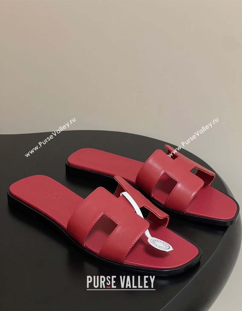 Hermes Oran Classic Flat Slides Sandal in Smooth Calfskin Dark Red 2025 H081803 (MD-250819049)