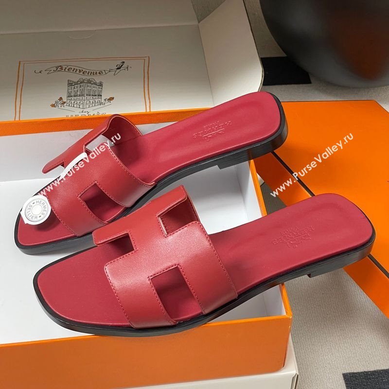 Hermes Oran Classic Flat Slides Sandal in Smooth Calfskin Dark Red 2025 H081803 (MD-250819049)