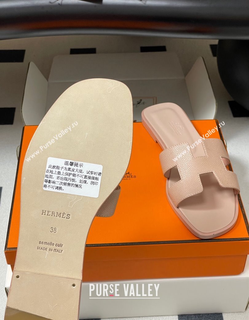 Hermes Oran Classic Flat Slides Sandal in Palm-Grained Calfskin Beige 2025 0819 (MD-250819005)
