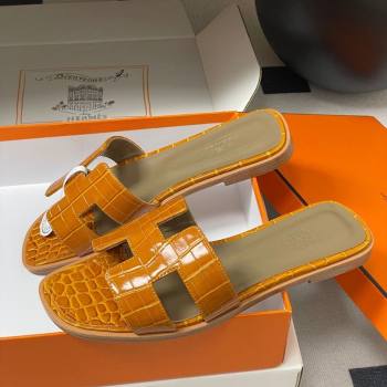 Hermes Oran Classic Flat Slides Sandal in Crocodile Embossed Calfskin Orange 2025 H081803 (MD-250819052)