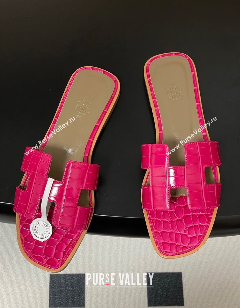 Hermes Oran Classic Flat Slides Sandal in Crocodile Embossed Calfskin Hot Pink 2025 H081803 (MD-250819055)