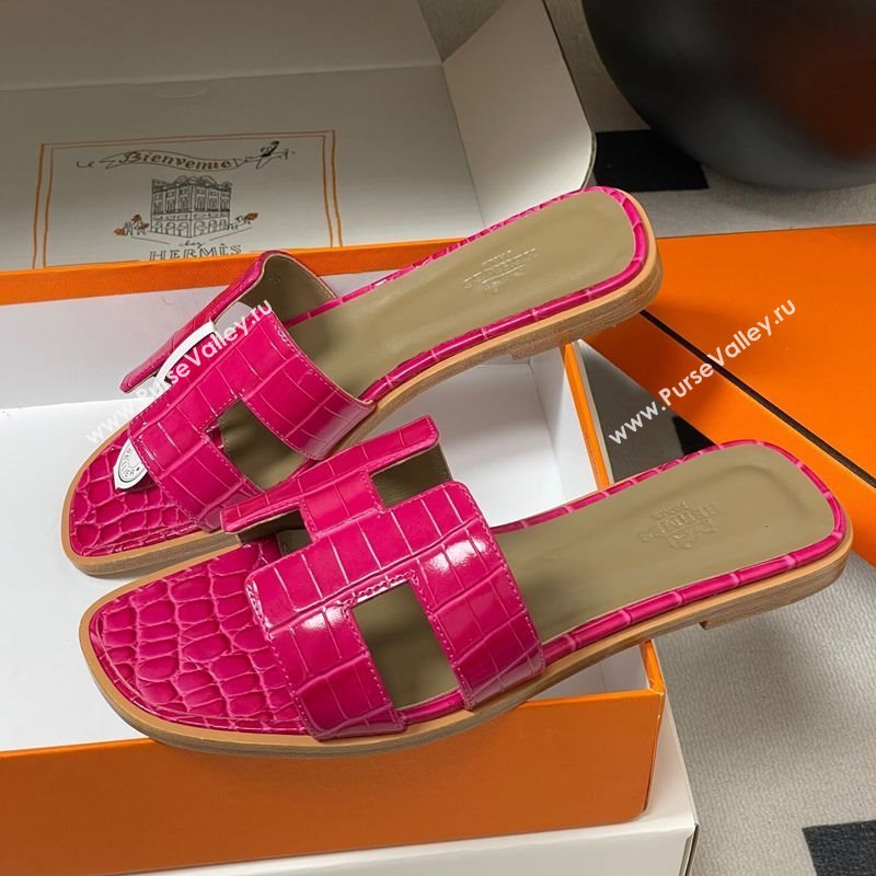 Hermes Oran Classic Flat Slides Sandal in Crocodile Embossed Calfskin Hot Pink 2025 H081803 (MD-250819055)