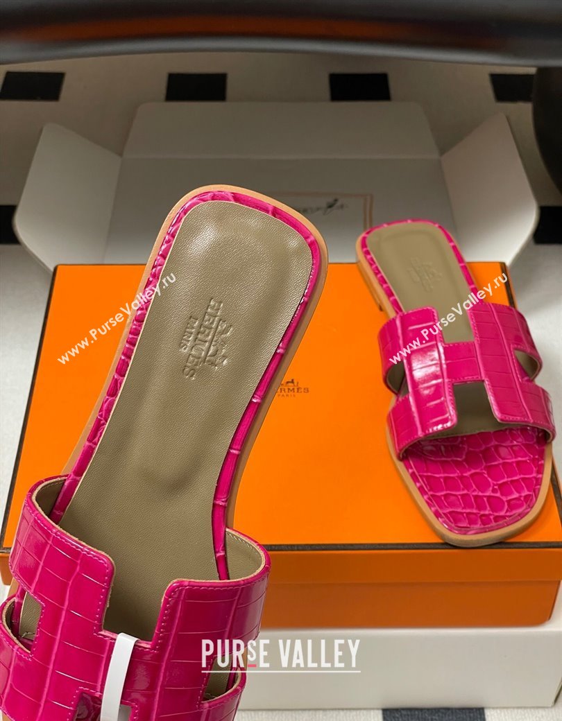 Hermes Oran Classic Flat Slides Sandal in Crocodile Embossed Calfskin Hot Pink 2025 H081803 (MD-250819055)