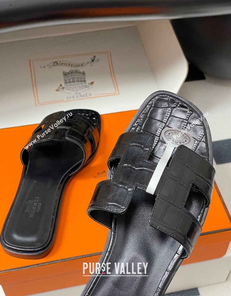 Hermes Oran Classic Flat Slides Sandal in Stone Embossed Calfskin Black 2025 H081803 (MD-250819057)
