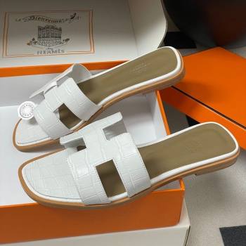 Hermes Oran Classic Flat Slides Sandal in Stone Embossed Calfskin White 2025 H081803 (MD-250819058)
