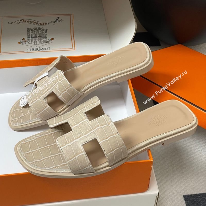 Hermes Oran Classic Flat Slides Sandal in Stone Embossed Calfskin Beige 2025 H081803 (MD-250819059)