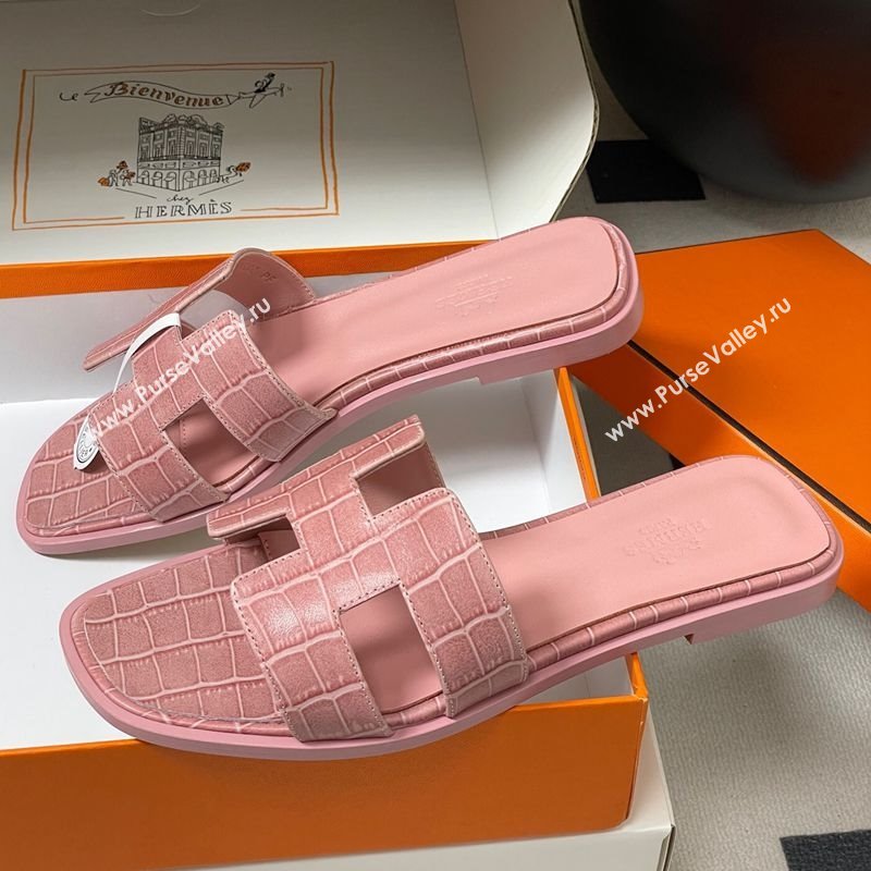 Hermes Oran Classic Flat Slides Sandal in Stone Embossed Calfskin Pink 2025 H081803 (MD-250819060)