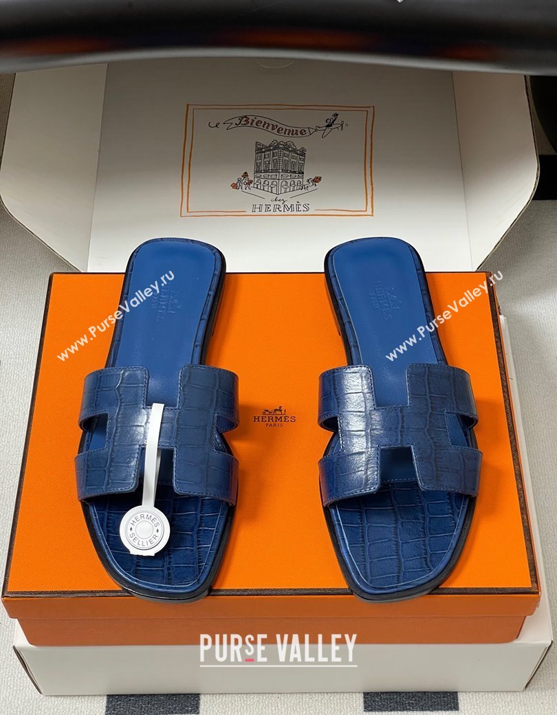Hermes Oran Classic Flat Slides Sandal in Stone Embossed Calfskin Navy Blue 2025 H081803 (MD-250819064)