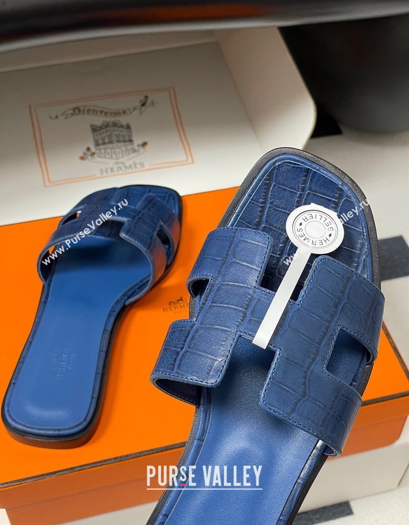Hermes Oran Classic Flat Slides Sandal in Stone Embossed Calfskin Navy Blue 2025 H081803 (MD-250819064)
