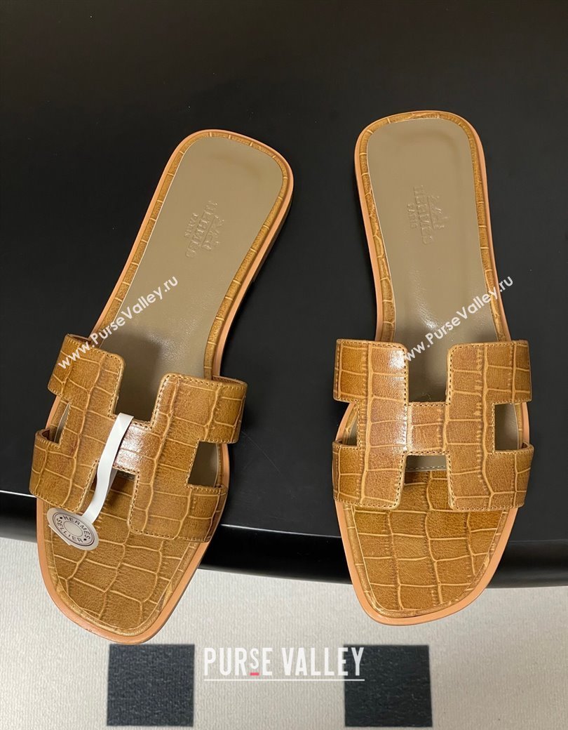 Hermes Oran Classic Flat Slides Sandal in Stone Embossed Calfskin Brown 2025 H081803 (MD-250819065)