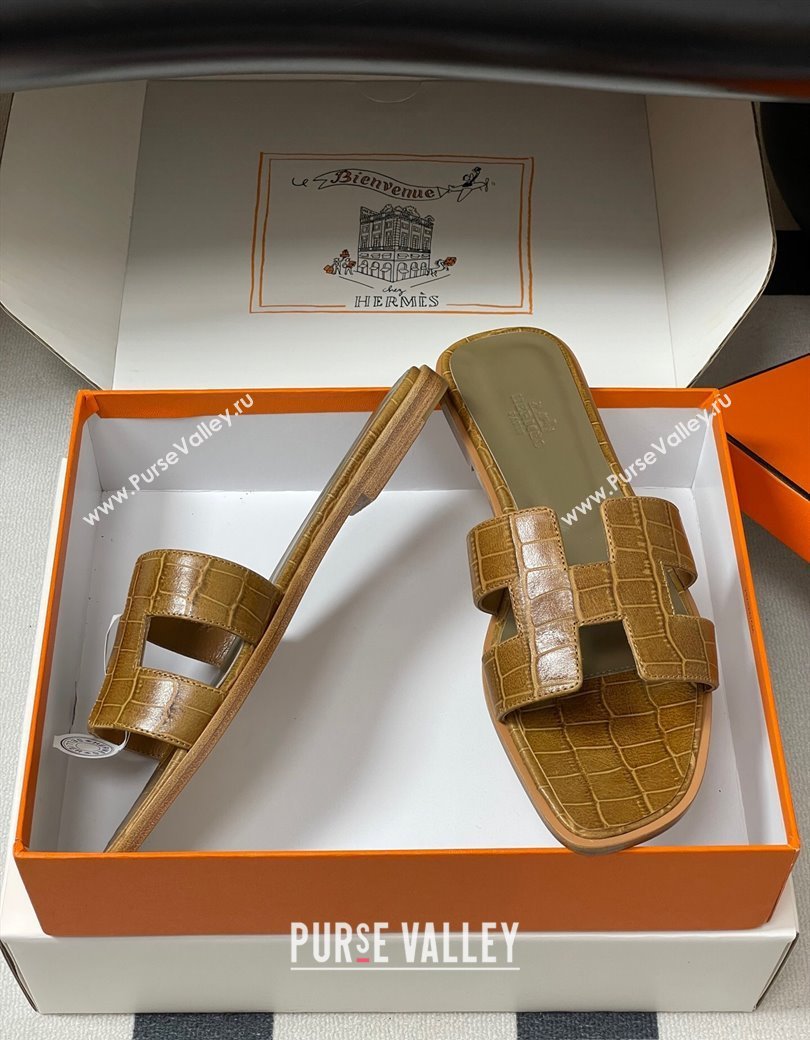 Hermes Oran Classic Flat Slides Sandal in Stone Embossed Calfskin Brown 2025 H081803 (MD-250819065)