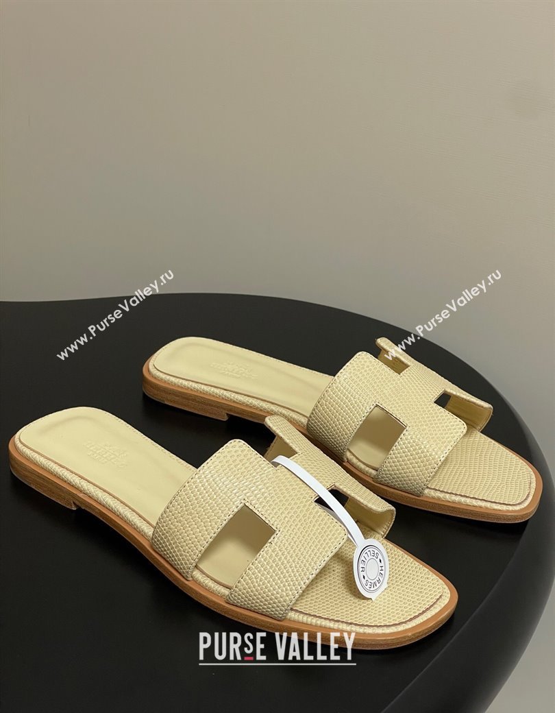 Hermes Oran Classic Flat Slides Sandal in Lizard Embossed Calfskin Yellow 2025 H081803 (MD-250819068)