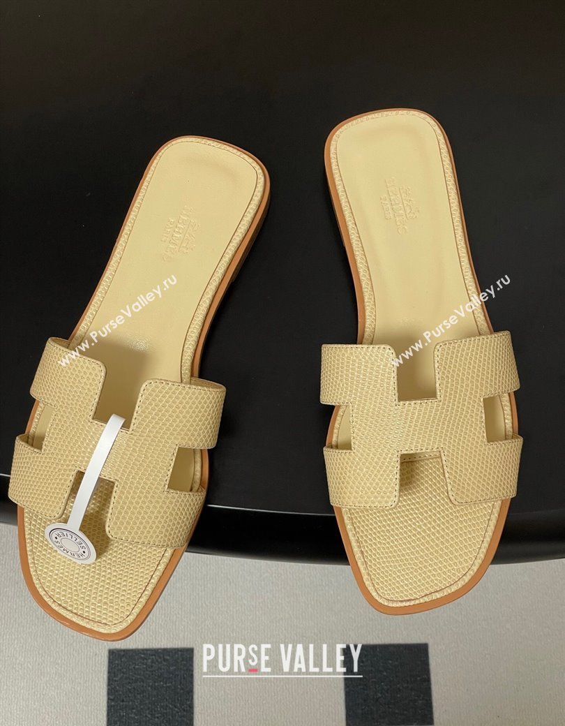 Hermes Oran Classic Flat Slides Sandal in Lizard Embossed Calfskin Yellow 2025 H081803 (MD-250819068)