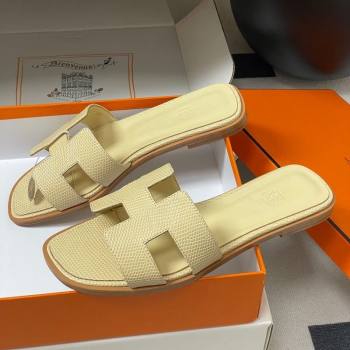 Hermes Oran Classic Flat Slides Sandal in Lizard Embossed Calfskin Yellow 2025 H081803 (MD-250819068)