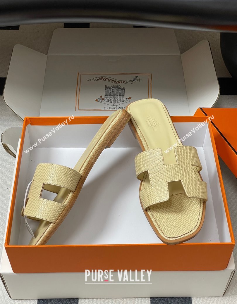 Hermes Oran Classic Flat Slides Sandal in Lizard Embossed Calfskin Yellow 2025 H081803 (MD-250819068)