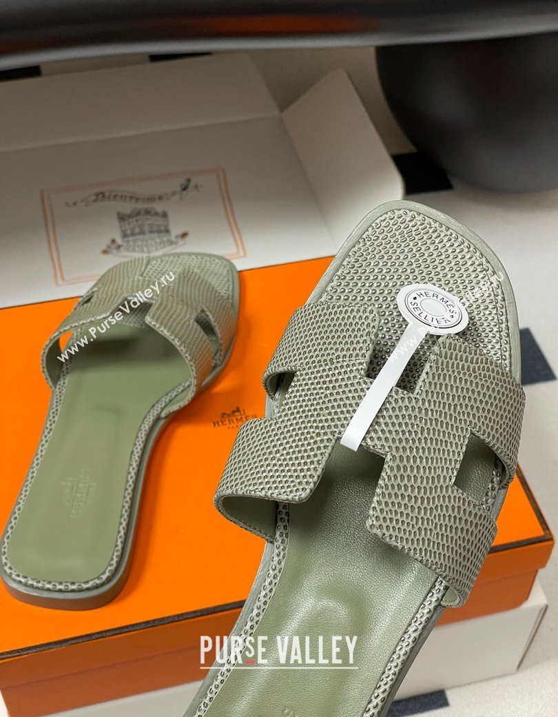 Hermes Oran Classic Flat Slides Sandal in Lizard Embossed Calfskin Khaki 2025 H081803 (MD-250819070)