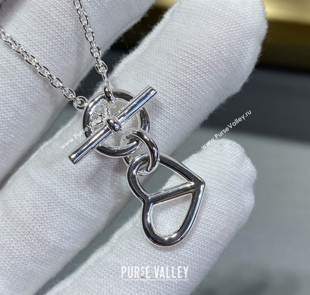 Hermes Cache-Coeur Amulette Pendant Necklace Silver 2025 (YF-250917028)