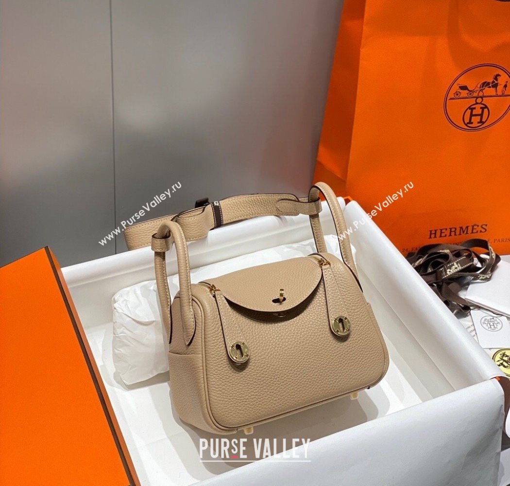 Hermes Lindy Mini Bag 19cm in Litchee-Grainy Togo Calfskin Leather Trench Beige/Gold 2025 (FL-251008027)
