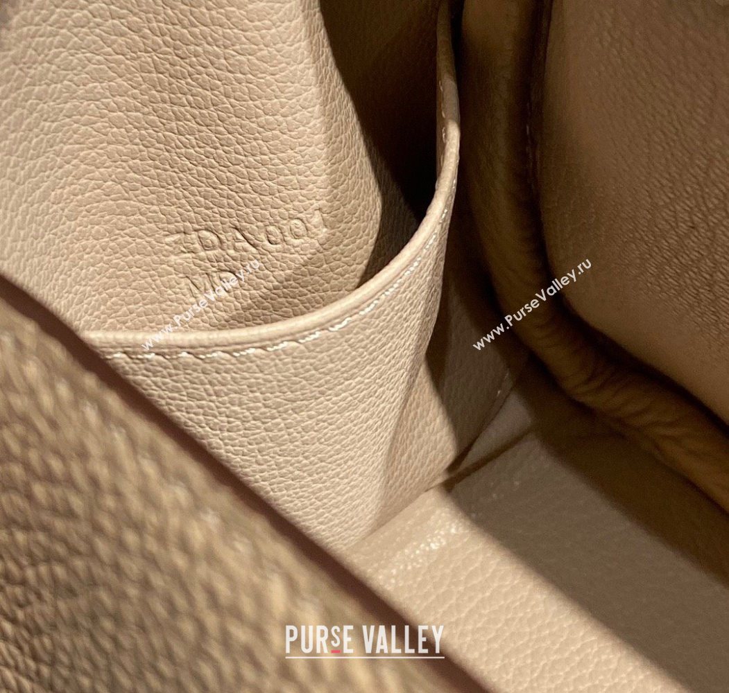 Hermes Lindy Mini Bag 19cm in Litchee-Grainy Togo Calfskin Leather Trench Beige/Gold 2025 (FL-251008027)