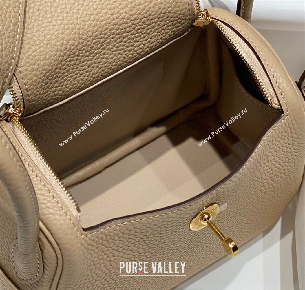 Hermes Lindy Mini Bag 19cm in Litchee-Grainy Togo Calfskin Leather Trench Beige/Gold 2025 (FL-251008027)