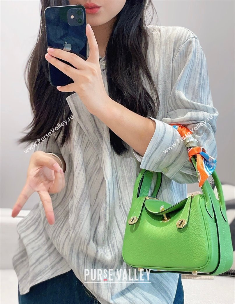 Hermes Lindy Mini Bag 19cm in Litchee-Grainy Togo Calfskin Leather Avocado Green 2025 (FL-251008029)