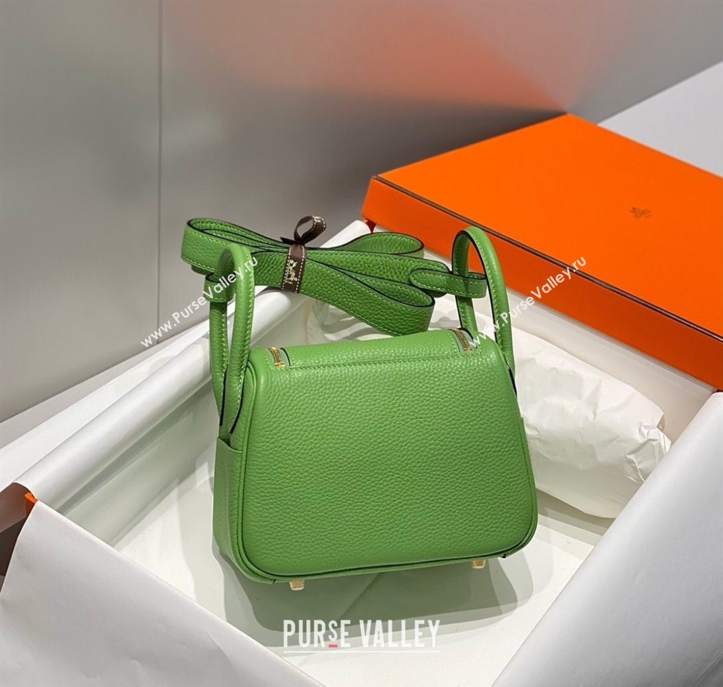 Hermes Lindy Mini Bag 19cm in Litchee-Grainy Togo Calfskin Leather Avocado Green 2025 (FL-251008029)