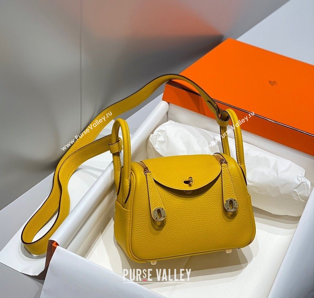 Hermes Lindy Mini Bag 19cm in Litchee-Grainy Togo Calfskin Leather Amber Yellow 2025 (FL-251008034)