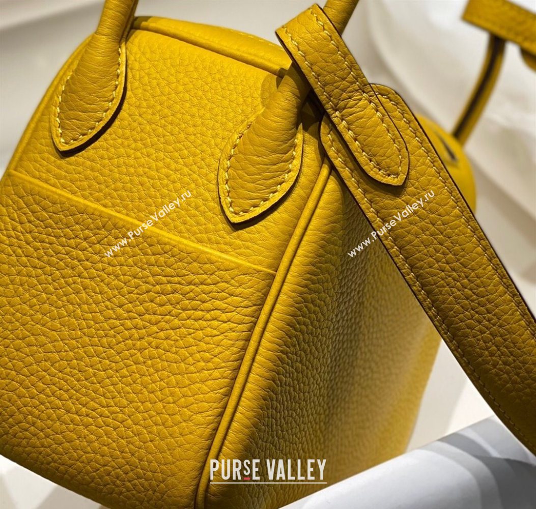 Hermes Lindy Mini Bag 19cm in Litchee-Grainy Togo Calfskin Leather Amber Yellow 2025 (FL-251008034)