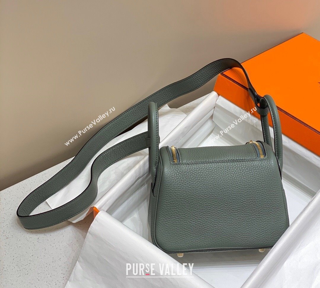 Hermes Lindy Mini Bag 19cm in Togo Calfskin Leather Almond Green 2025 (FL-251008037)