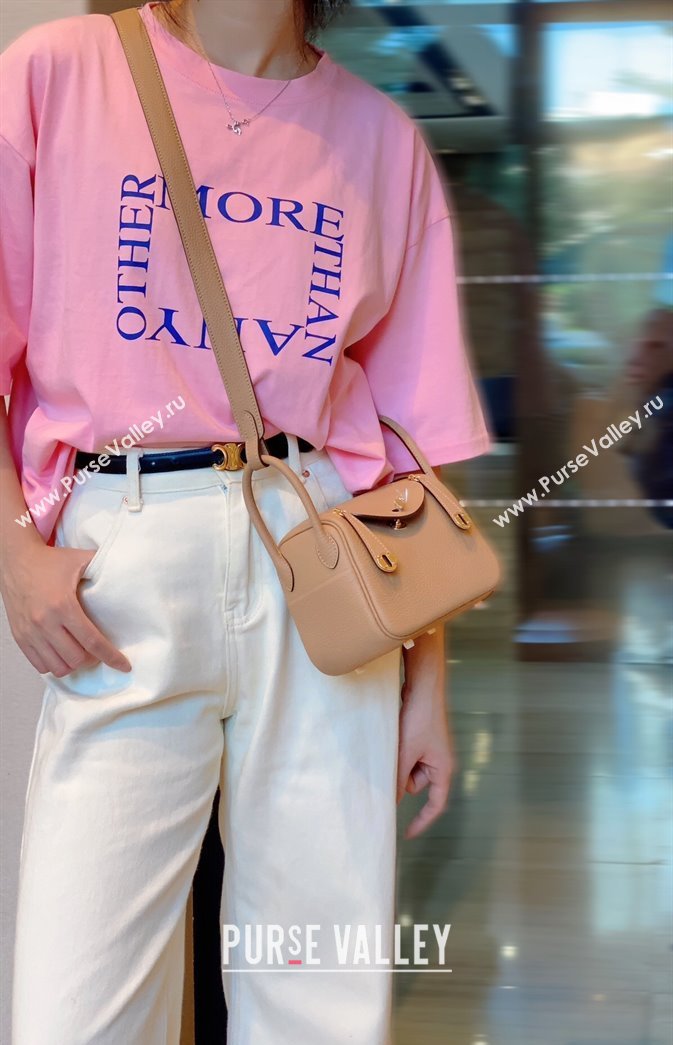 Hermes Lindy Mini Bag 19cm in Togo Calfskin Leather Milk Tea Beige 2025 (FL-251008043)