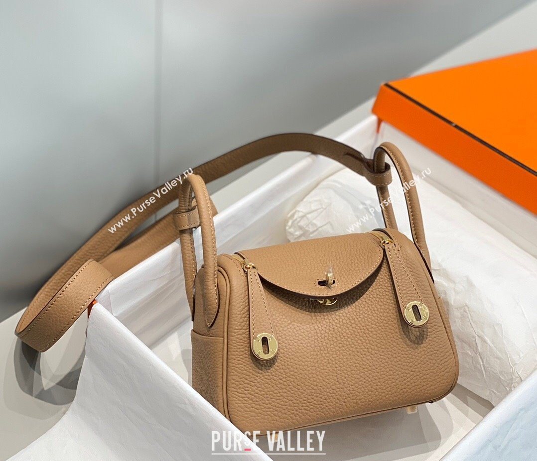 Hermes Lindy Mini Bag 19cm in Togo Calfskin Leather Milk Tea Beige 2025 (FL-251008043)