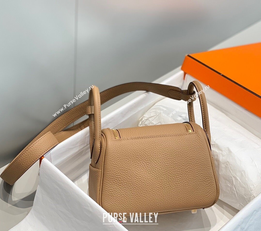 Hermes Lindy Mini Bag 19cm in Togo Calfskin Leather Milk Tea Beige 2025 (FL-251008043)