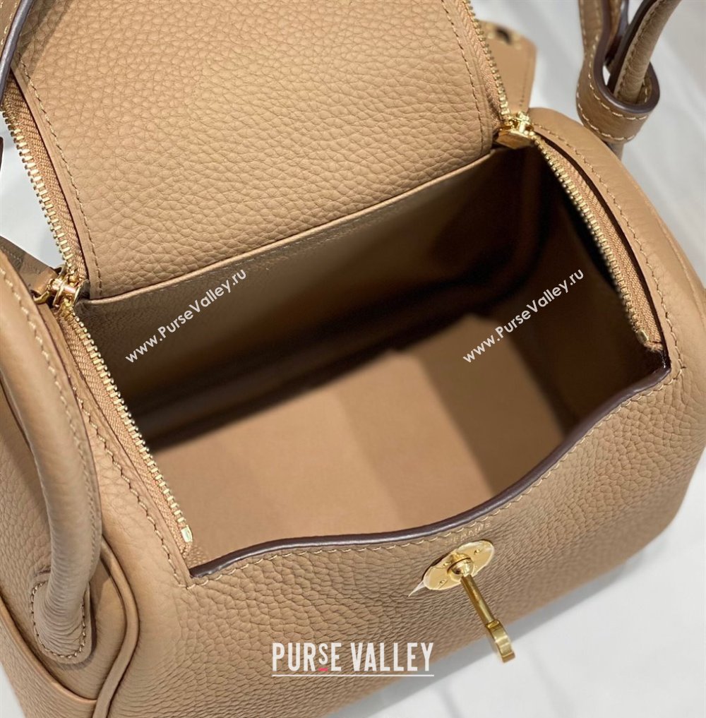 Hermes Lindy Mini Bag 19cm in Togo Calfskin Leather Milk Tea Beige 2025 (FL-251008043)