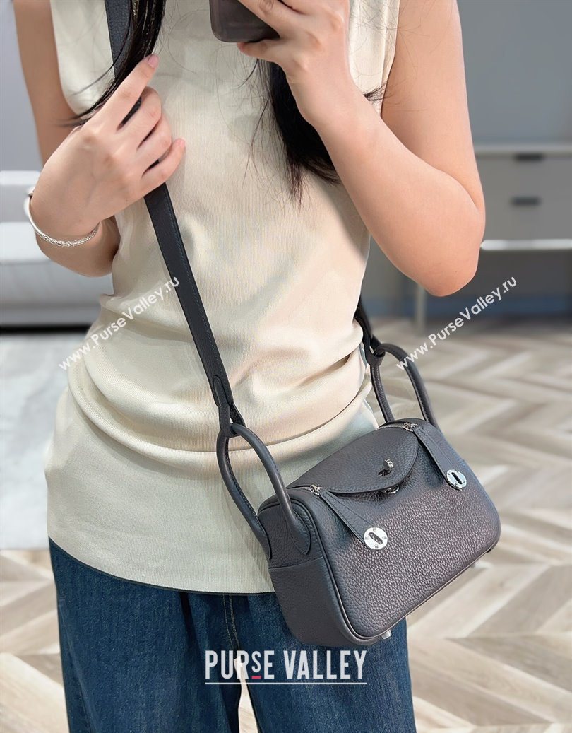 Hermes Lindy Mini Bag 19cm in Litchee-Grainy Clemence Calfskin Leather Graphite Grey/Silver 2025 (FL-251008019)