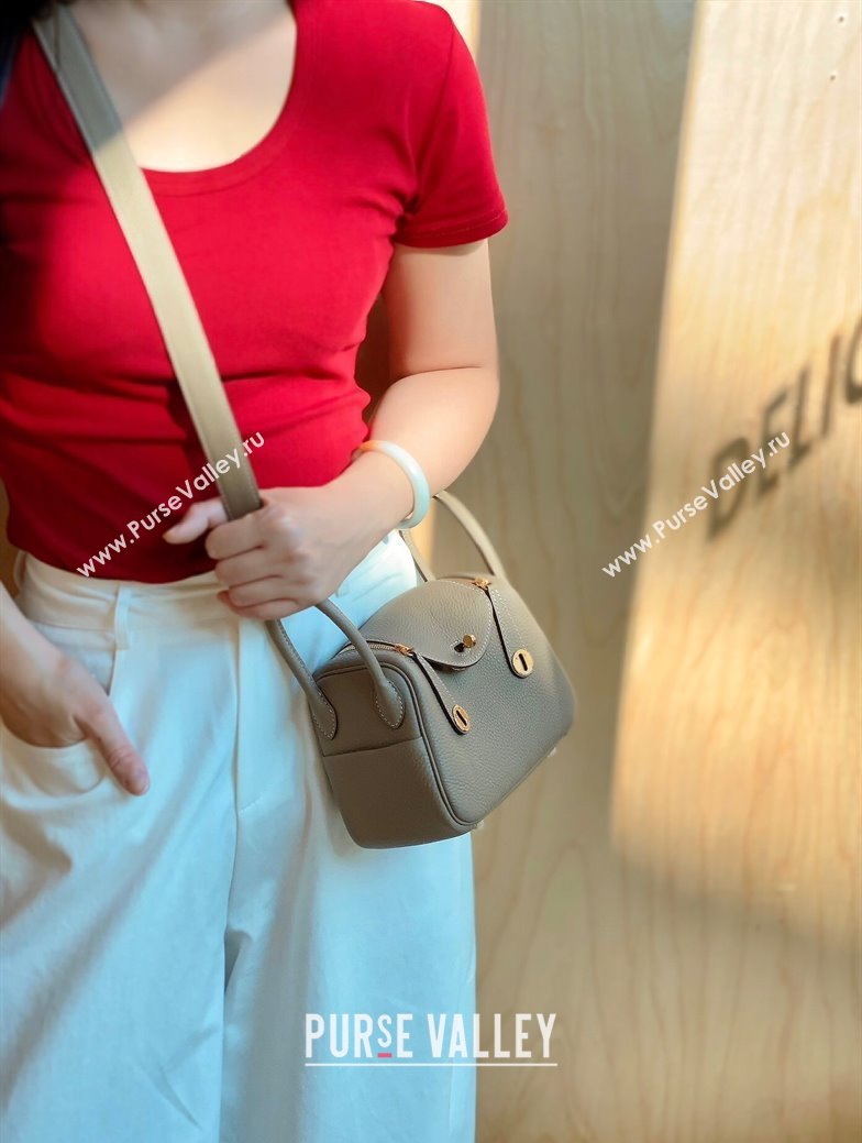 Hermes Lindy Mini Bag 19cm in Litchee-Grainy Togo Calfskin Leather Dove Grey/Gold 2025 (FL-251008026)